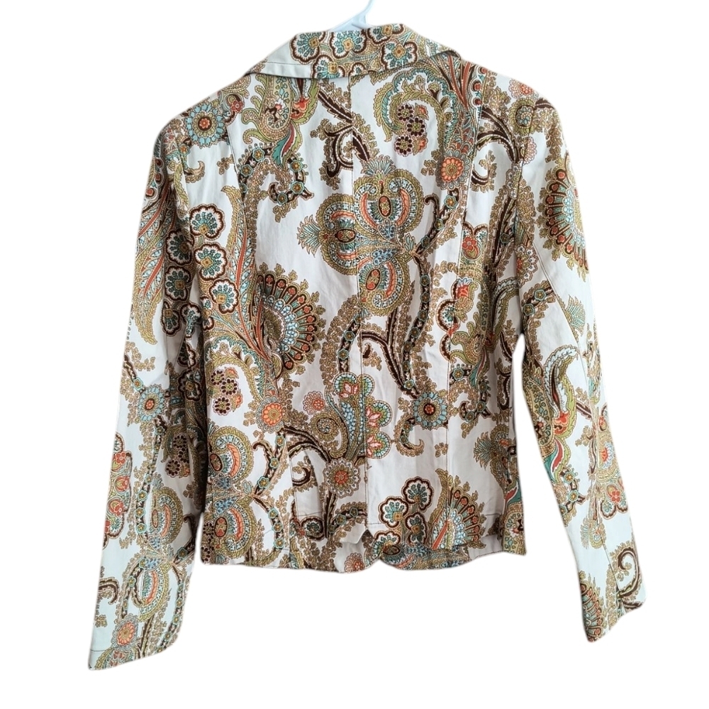 CAbi Ivory Paisley Print "Lotus" Triple Button Front Blazer/Jacket Size 8 - Picture 2 of 6